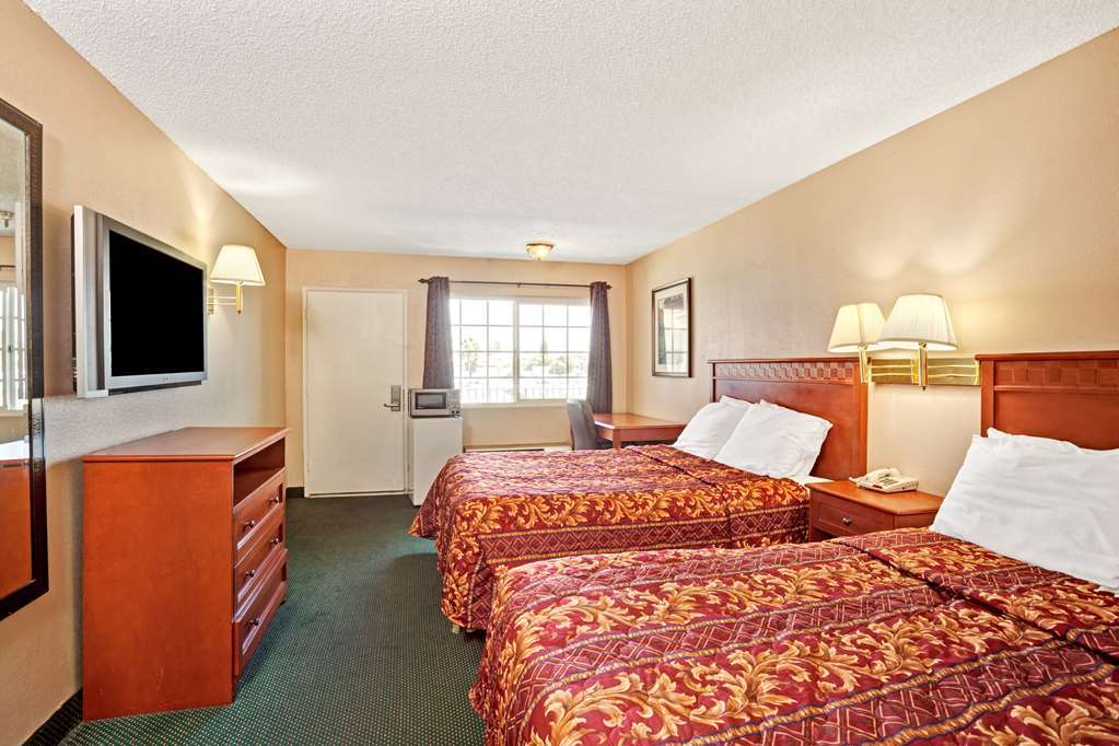 The Dixie Orange County Hotel Stanton Ruang foto
